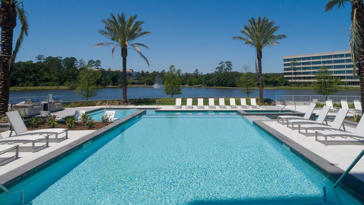 The Executive Suite The Woodlands Exterior foto